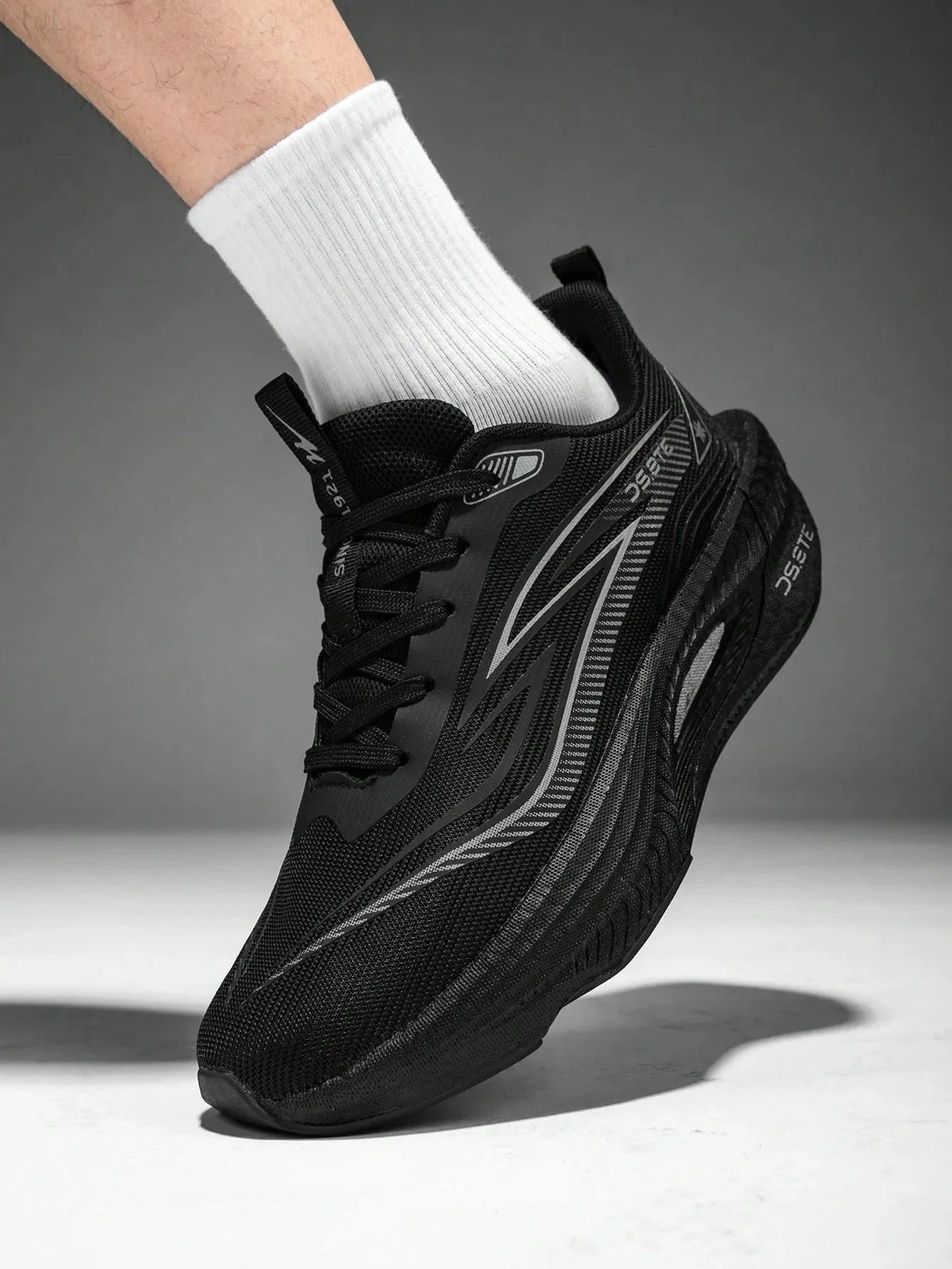 D5 Sports Shoes outsole detail
