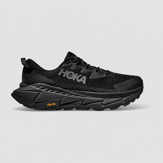 Skyline Max Triple Black on a light grey studio background